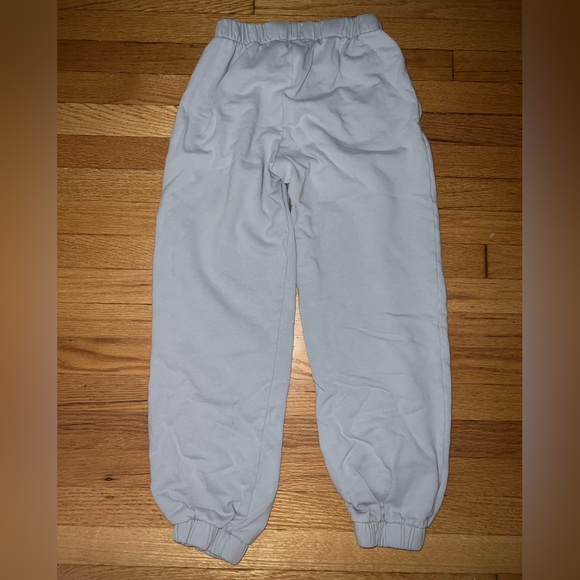 Brandy Melville Rosa Sweatpants - Picture 2 of 5